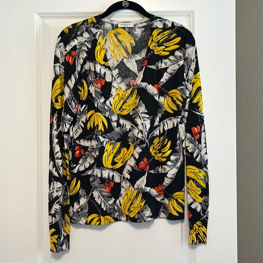 Rare Equipment Femme Banana Print Silk V-Neck Sweater Size XS